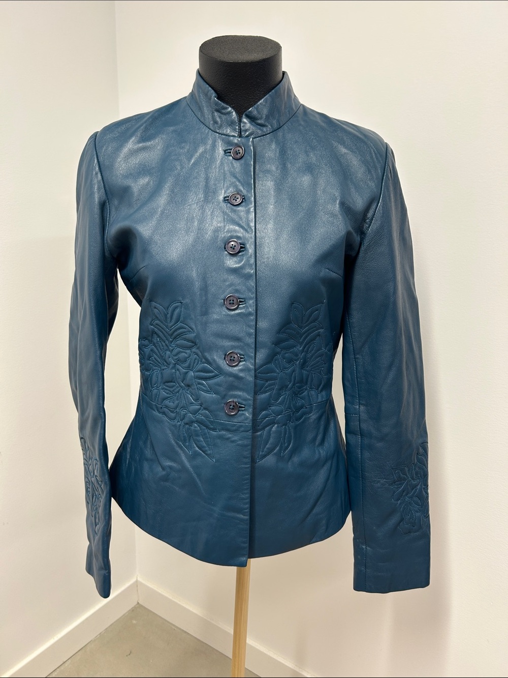 Margaret Godfrey Vintage Blue Leather Embroidered Jacket Size 8